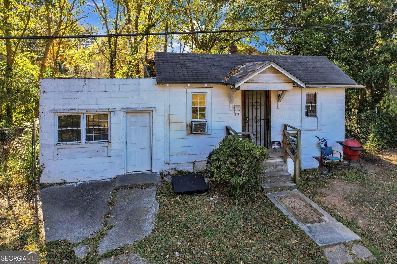 Property Image for 1653 Richmond