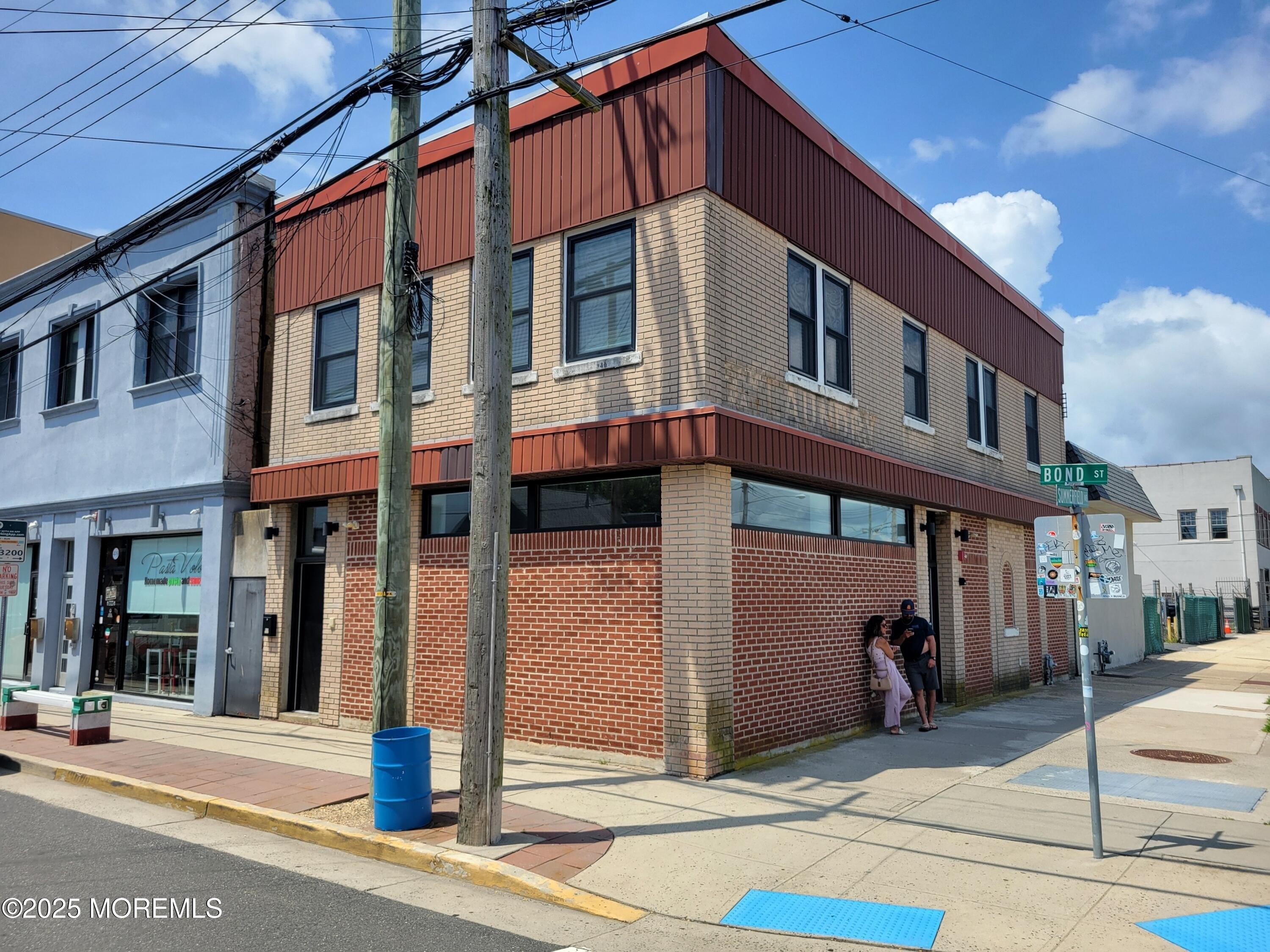 Property Image for 700 Summerfield Avenue