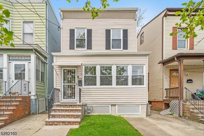 Property Image for 588 Adams Ave