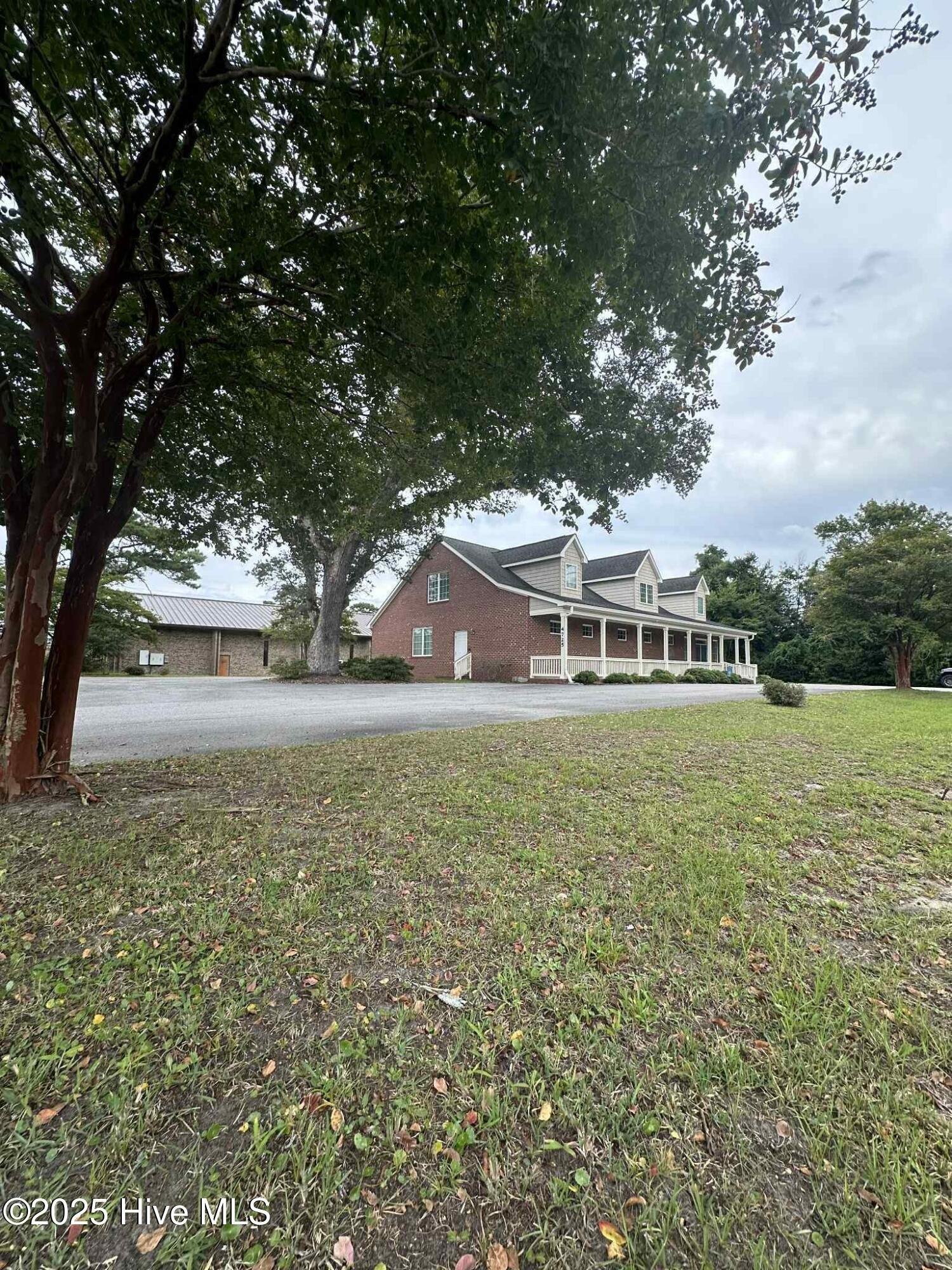 Property Image for 4725 Country Club Road