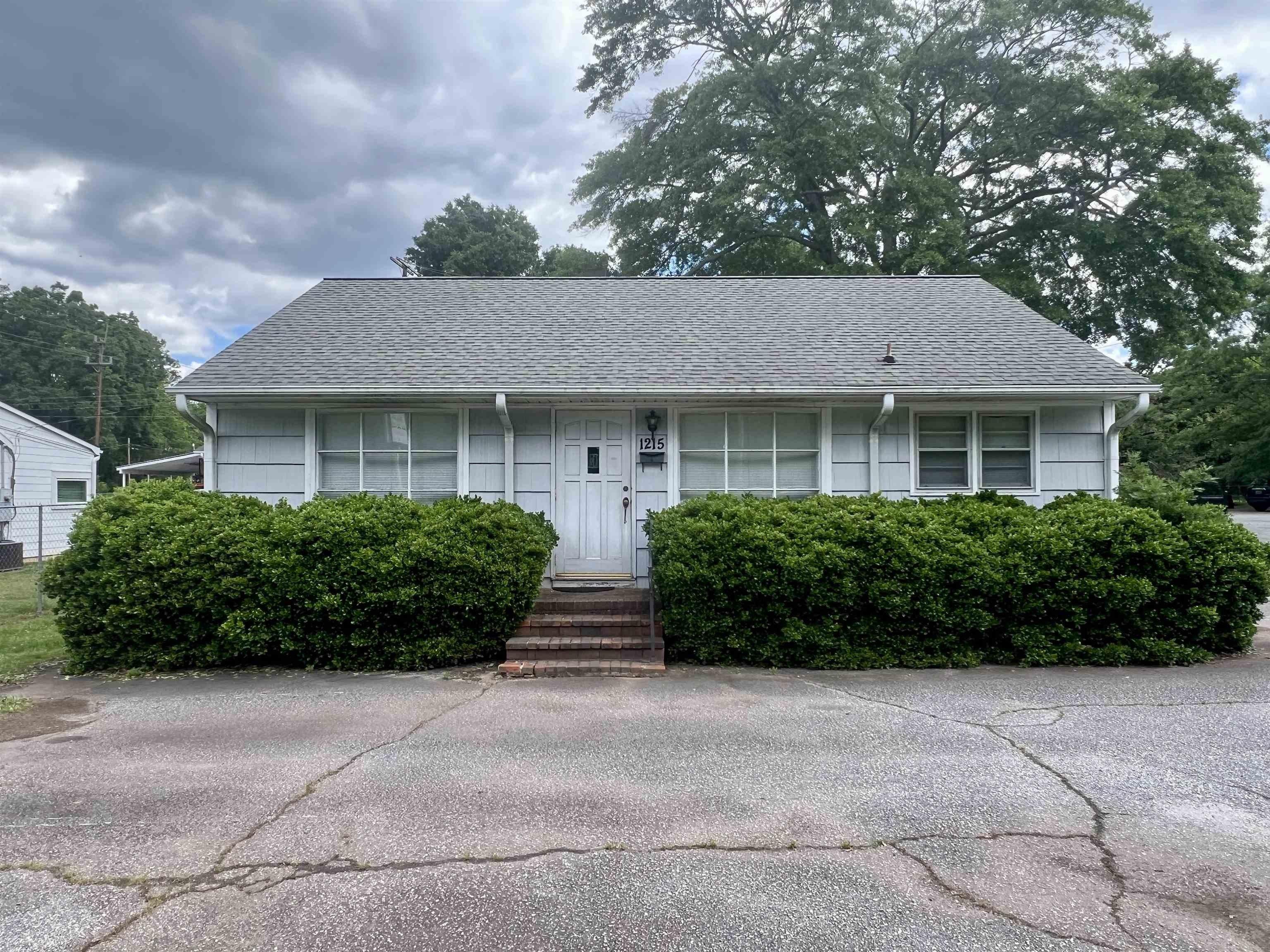 Property Image for 1215 Boiling Springs Road