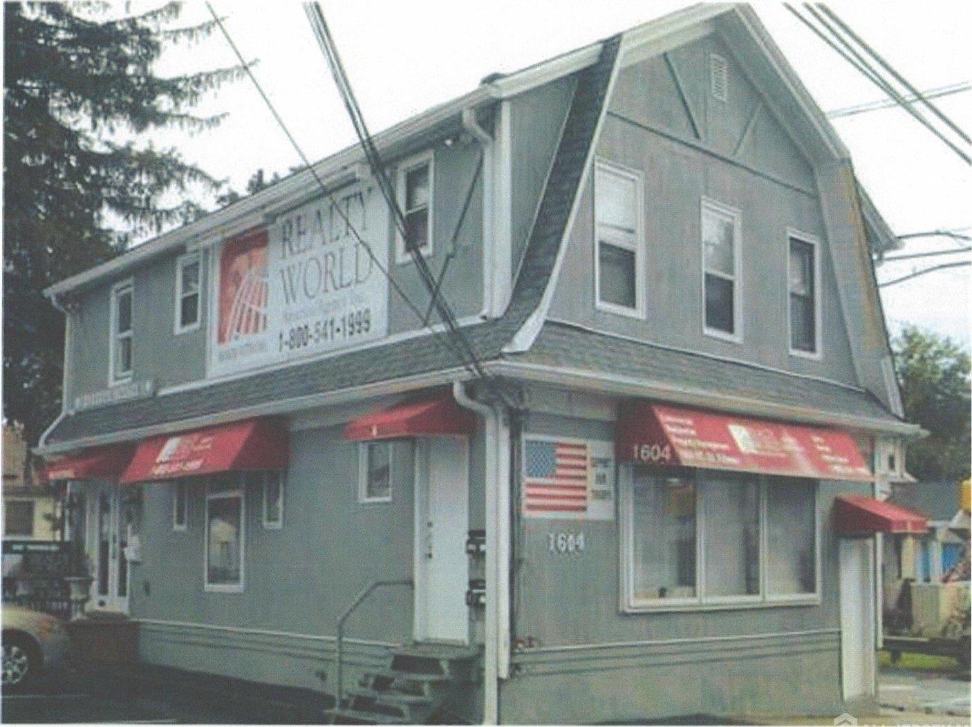 Property Image for 1604 Lincoln Rt.27 Route