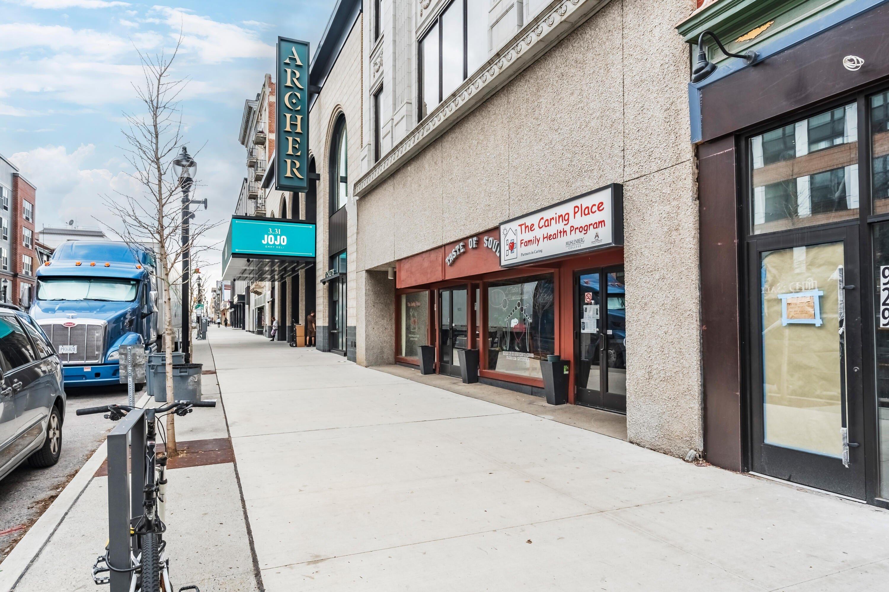 Property Image for 931 W Hamilton Street Ste 5E