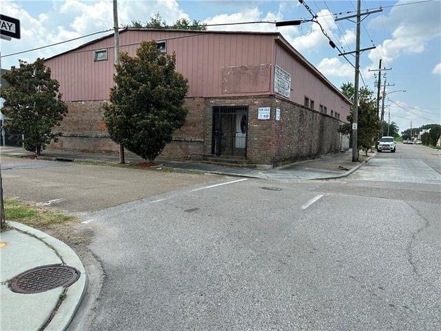 Property Image for 5100-08 DAUPHINE Street