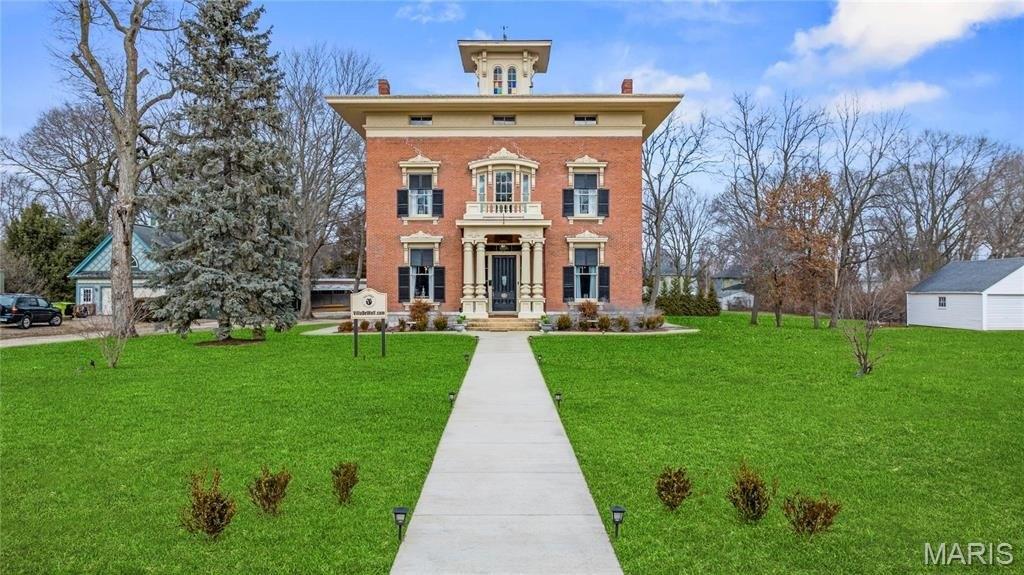 Property Image for 876 State Street W