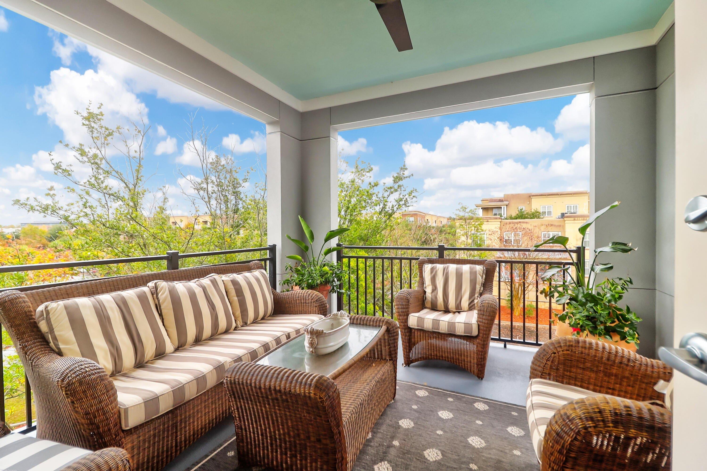 200 River Landing Dr Unit 308B