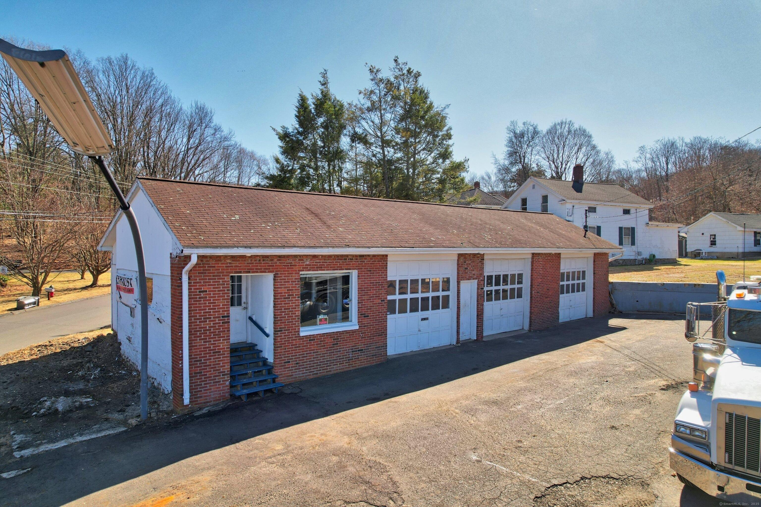 Property Image for 20 Old Wolcott Road