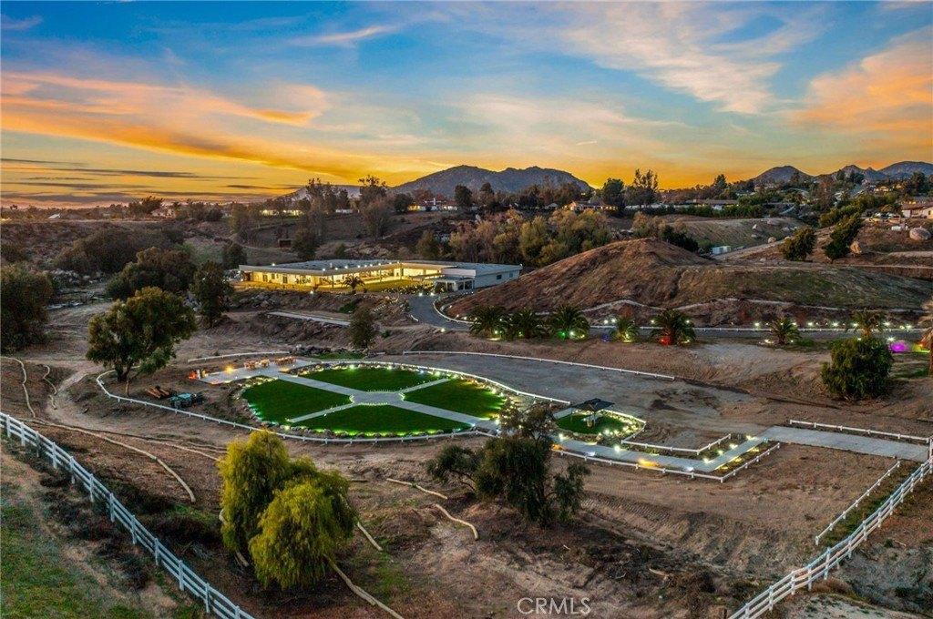 Property Image for 40880 De Portola Road