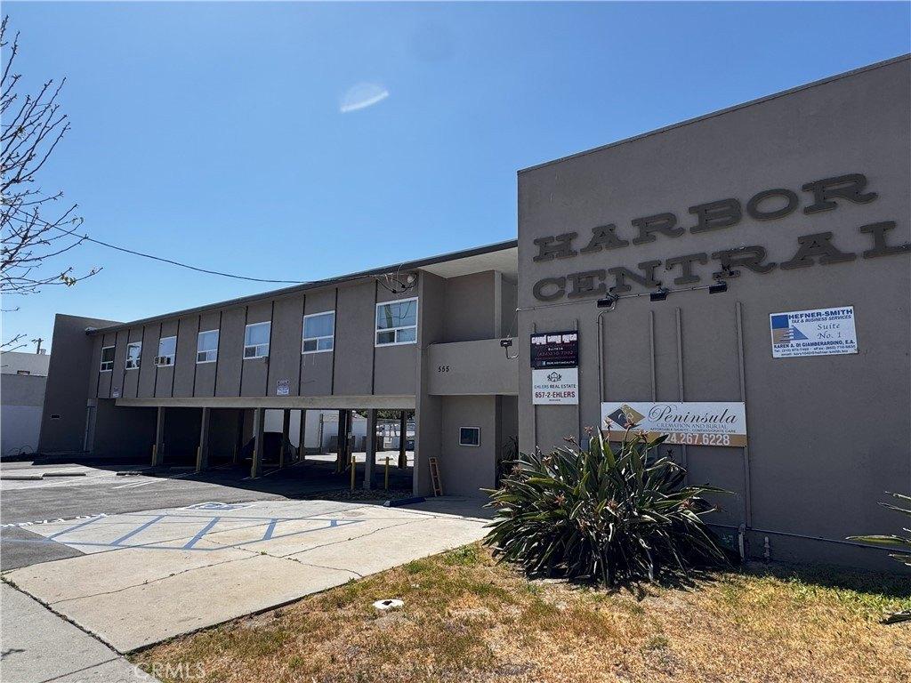 Property Image for 555 W 9th Street