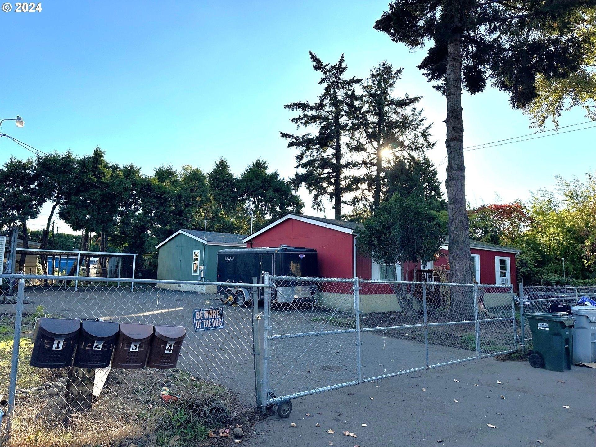 Property Image for 8720 Se Clatsop St