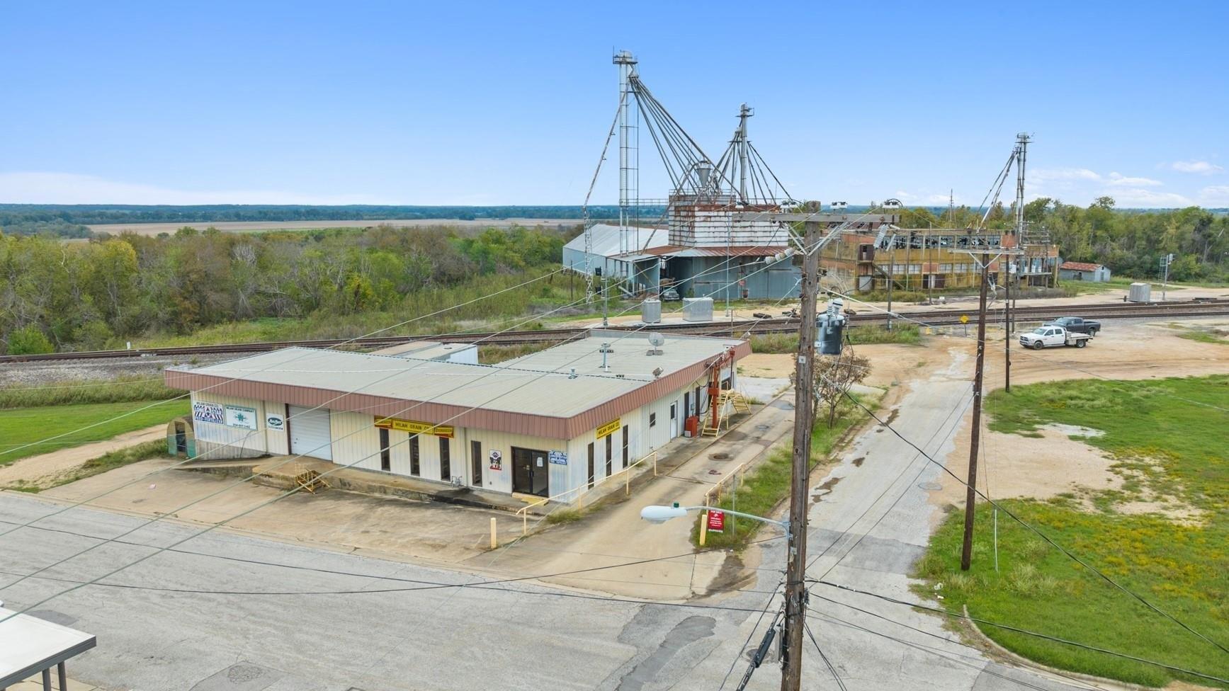 Property Image for 401 S Houston Ave
