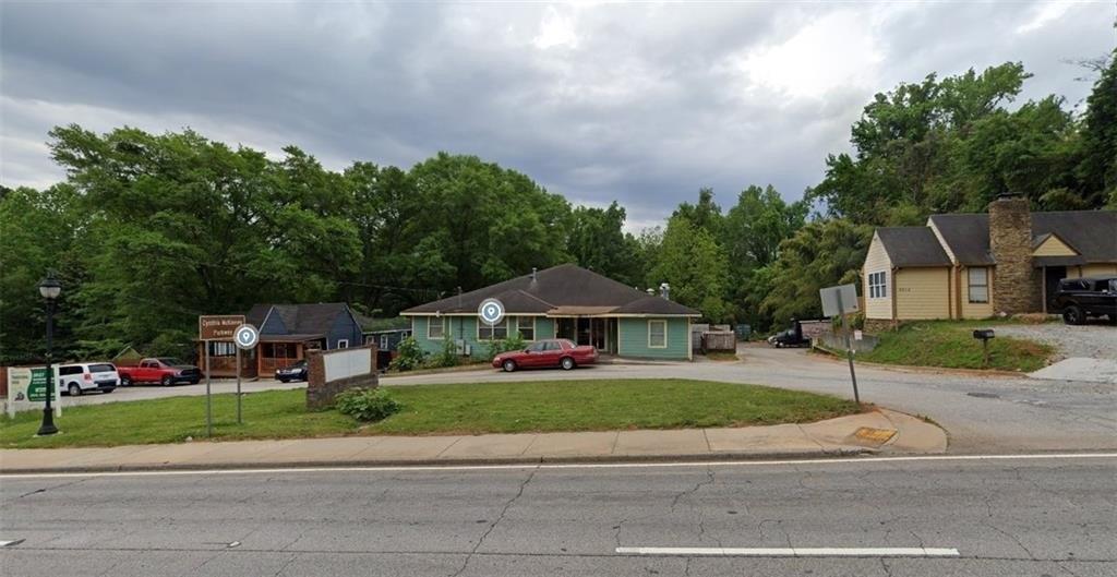 Property Image for 3021 Memorial Drive SE