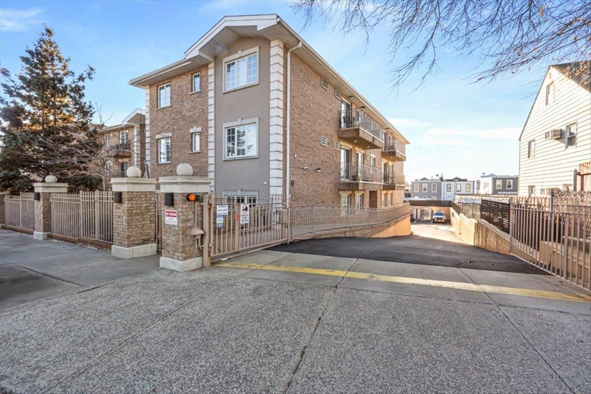 Property Image for 62-48 Mt Olivet Crescent A , B