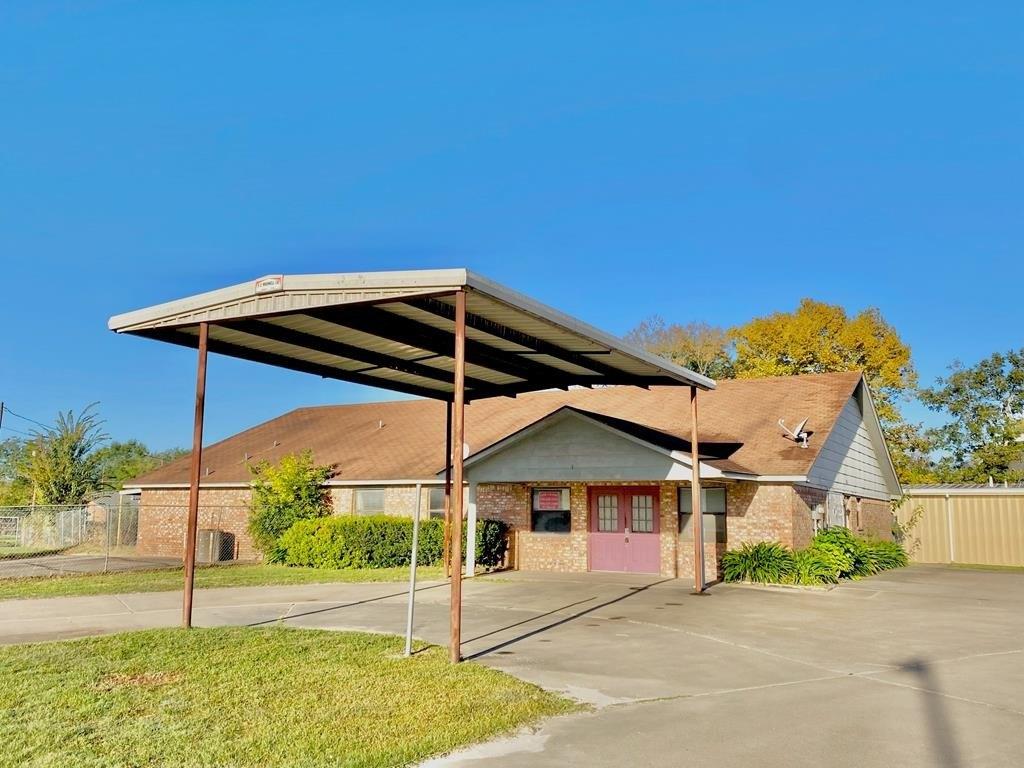Property Image for 433 West 1st Street