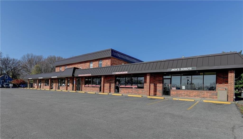 Property Image for 2400 S Lee's Summit Road