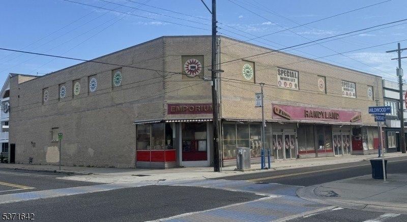 Property Image for 3210 Pacific Ave