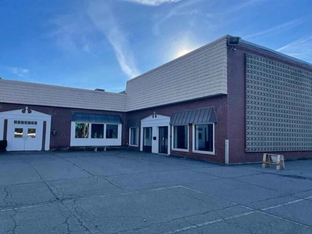 Property Image for 586 Main Street
