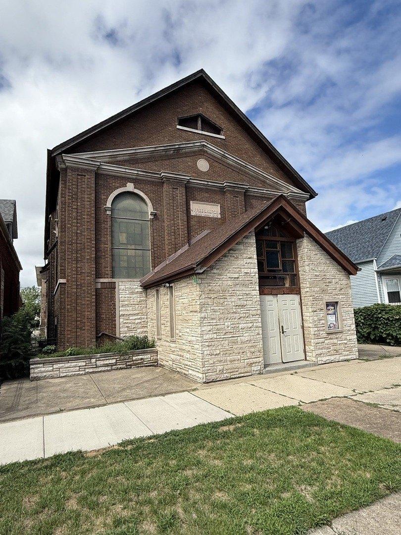 Property Image for 10324 S Avenue J