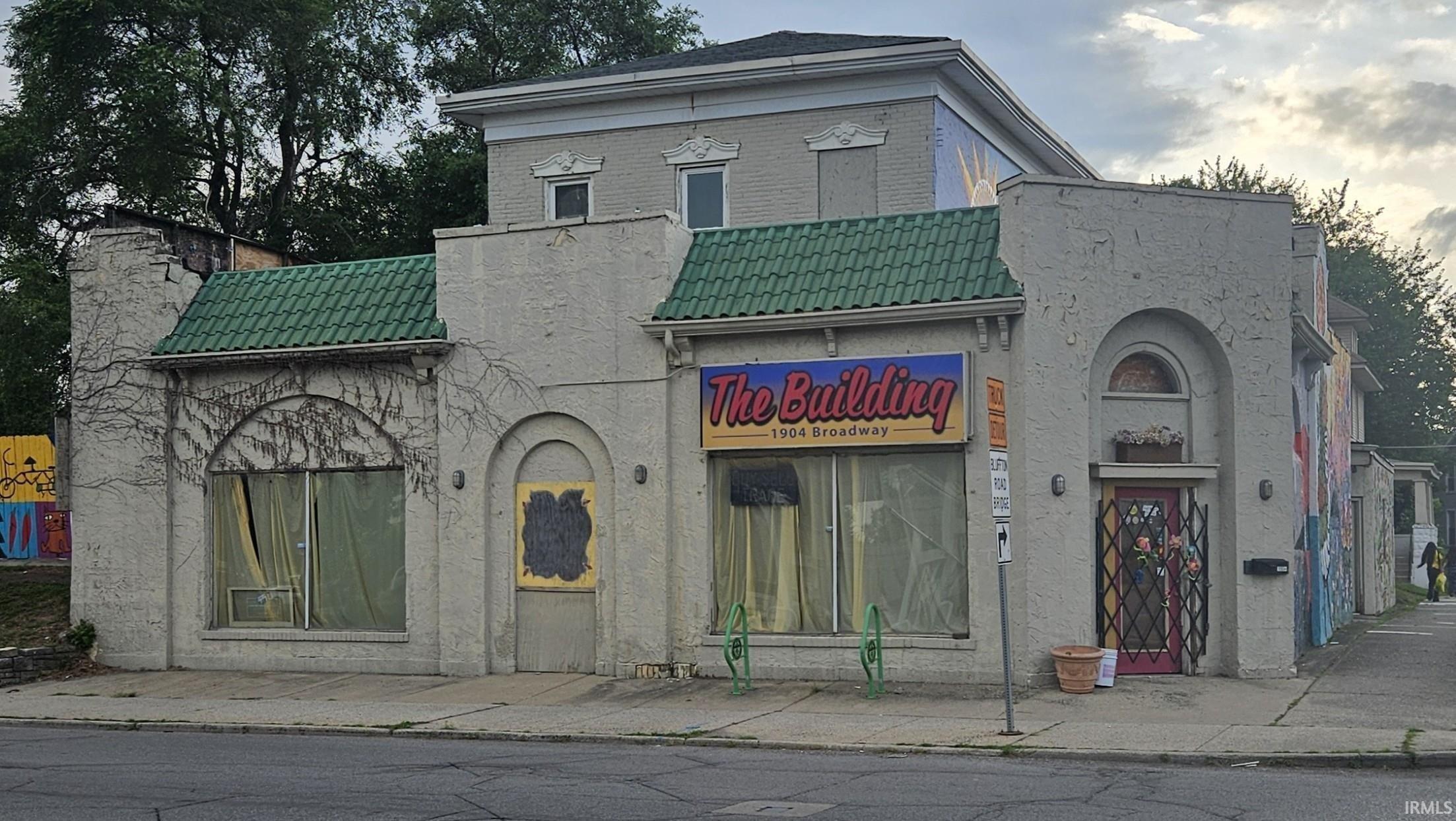 Property Image for 1902 Broadway Street