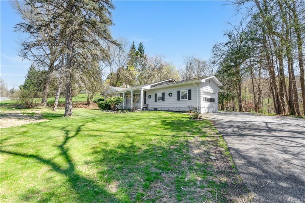 Property Image for 9 Red Oaks Mill Road