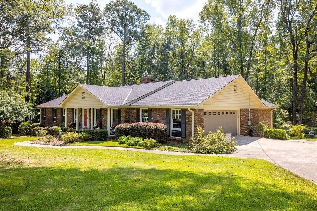 318 Crestfield Drive, Columbus, GA 31904 MLS 203985 CENTURY 21