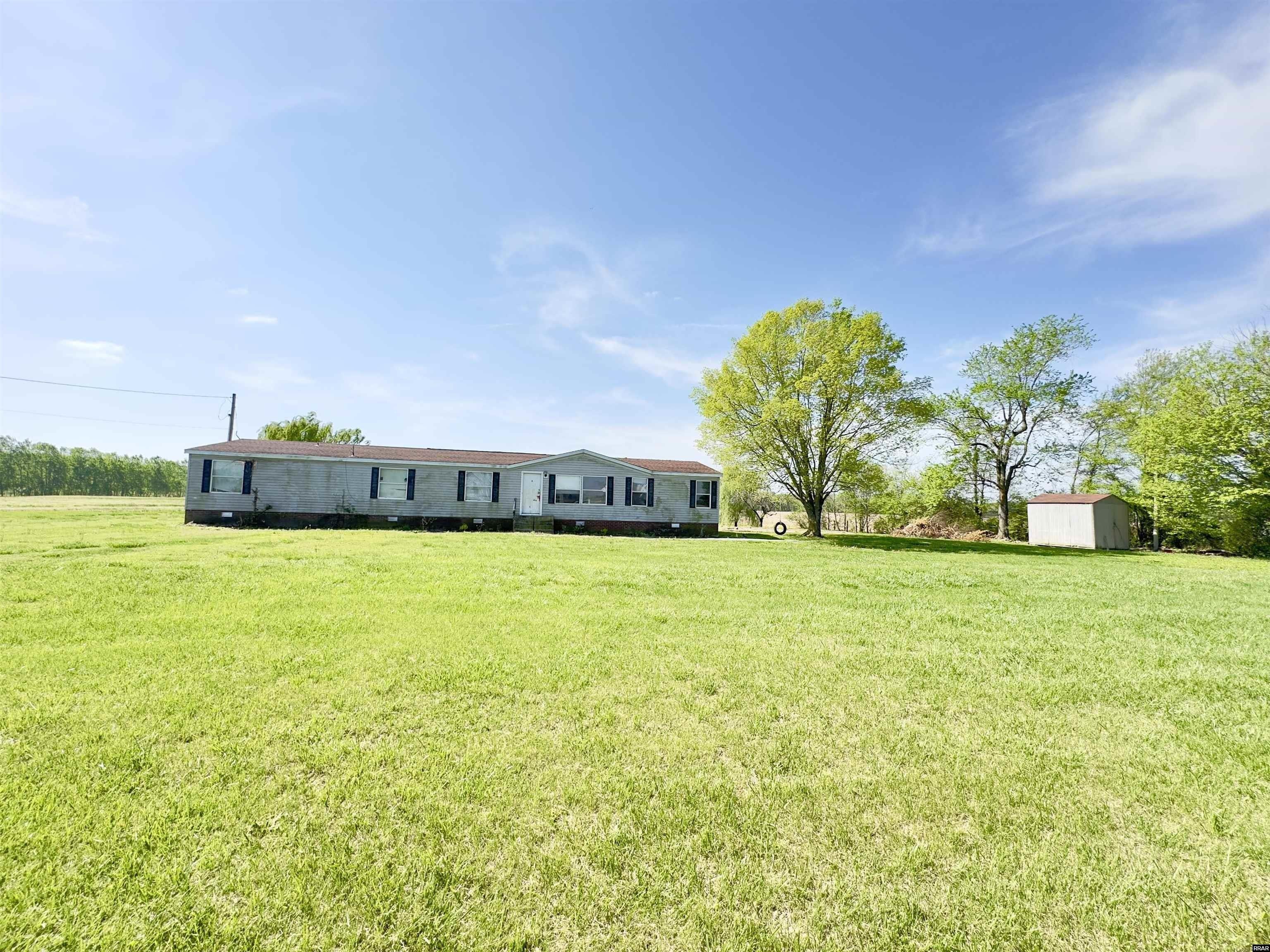 Property Image for 631 E State Line