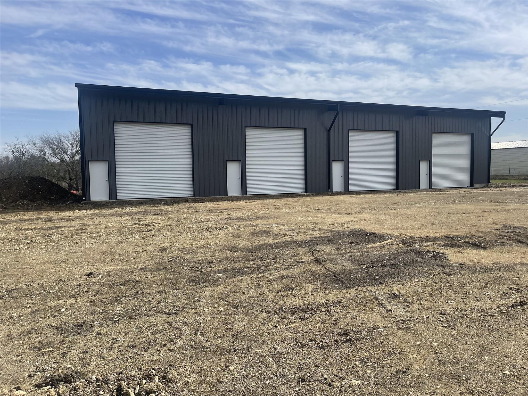 Property Image for 16697 S Interstate 35 PR