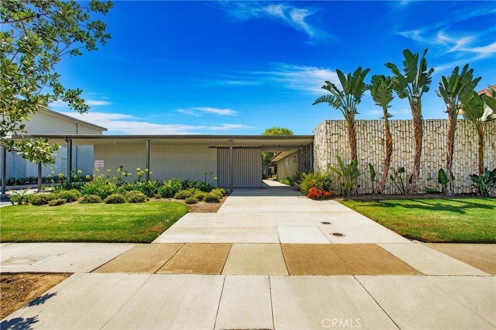 Property Image for 1500 E Katella Avenue