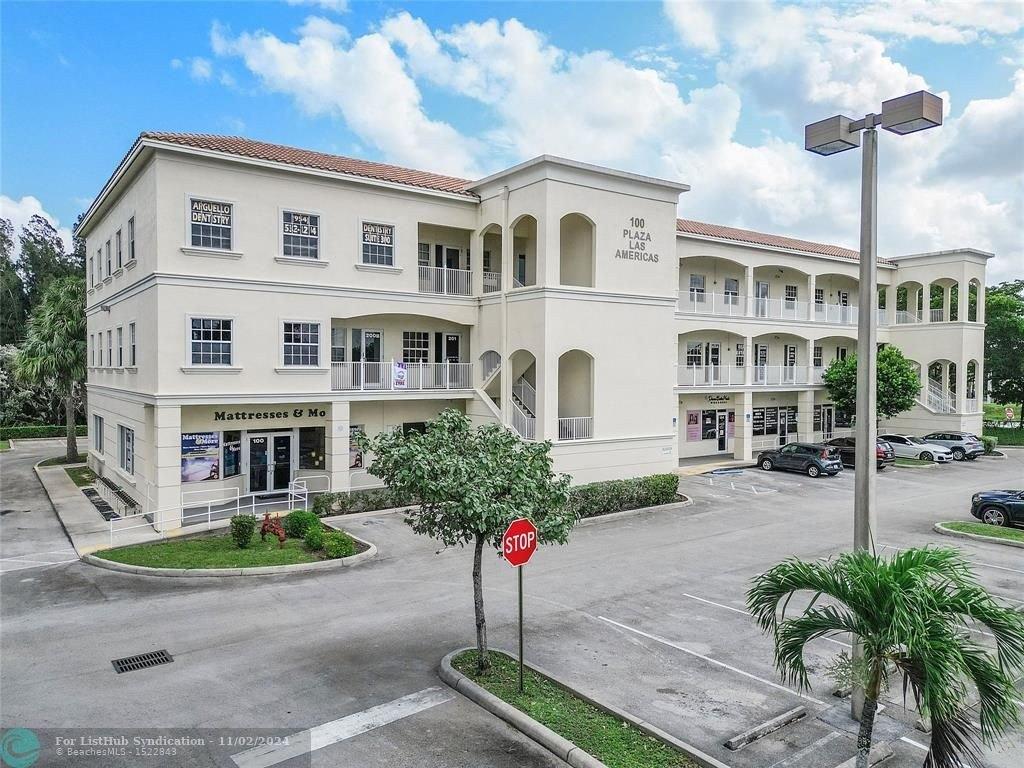Property Image for 100 N State Road 7 #203A