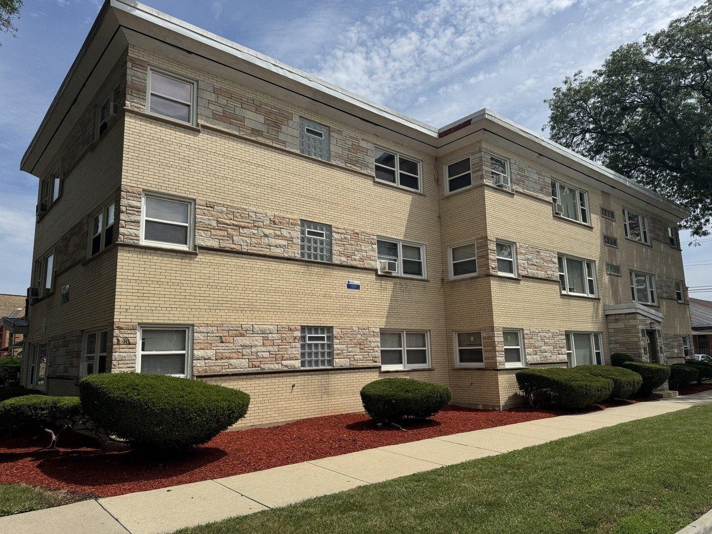 Property Image for 9155 S LAFLIN Street