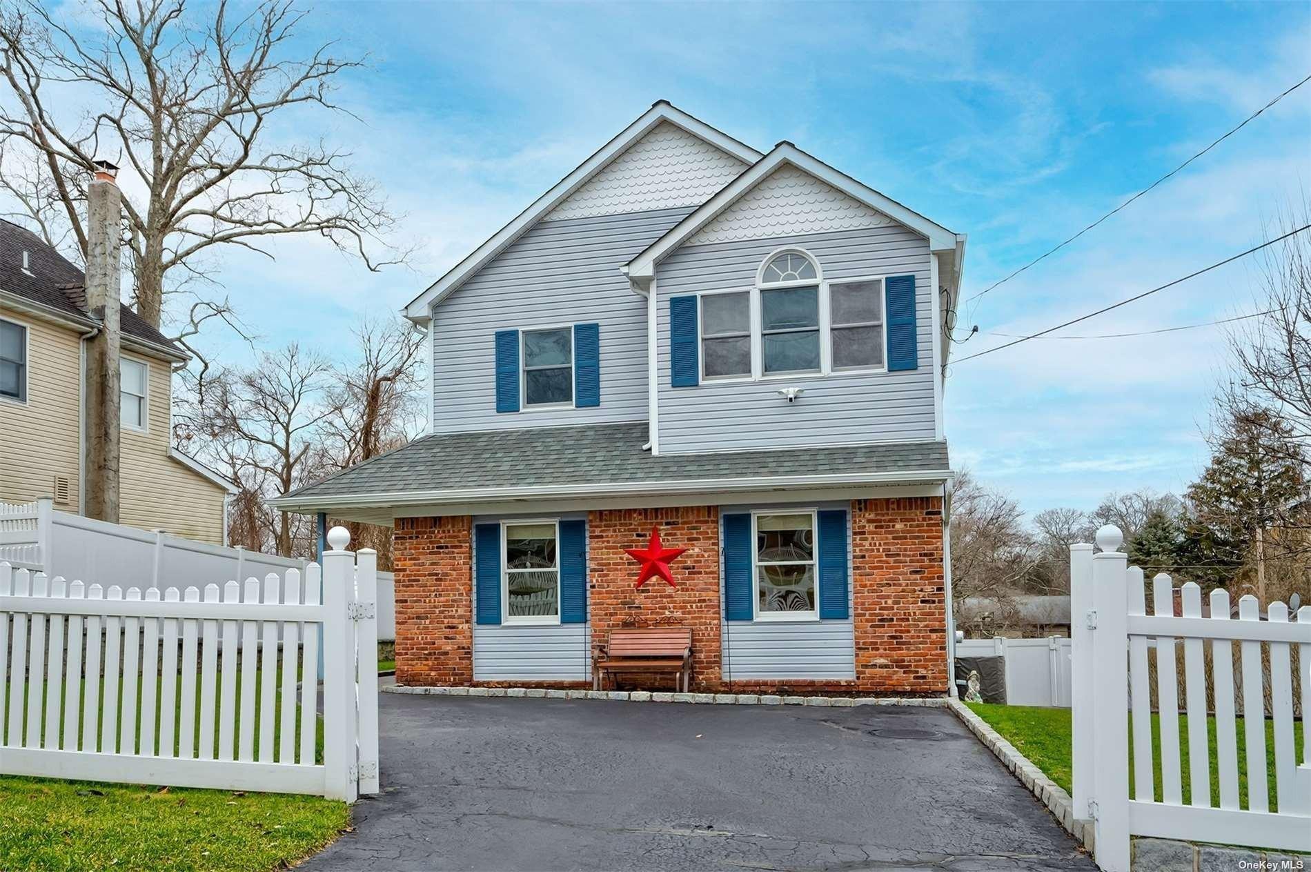 10a Dorchester Road, Ronkonkoma, NY 11779 MLS 3529569 CENTURY 21