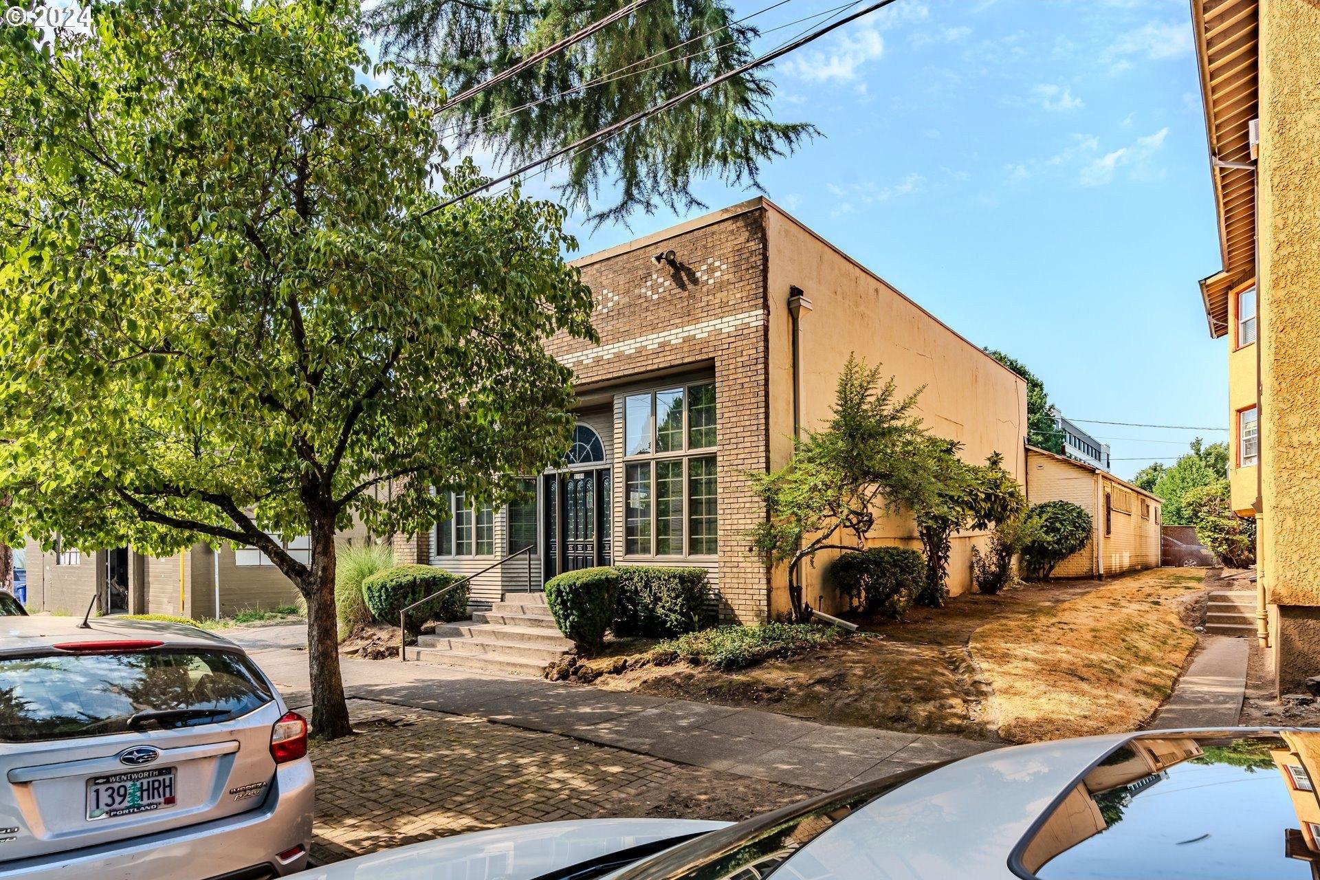 Property Image for 2101 Ne Flanders St