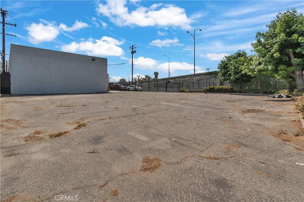 Property Image for 1102 N Rose Avenue