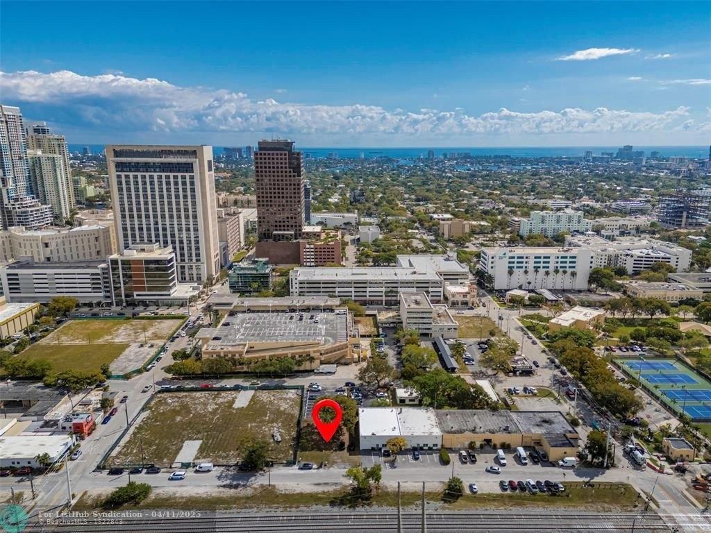 Property Image for 618 SW Flagler Ave