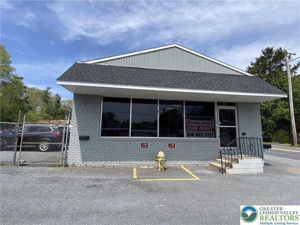 Property Image for 2019 Willow Park Road