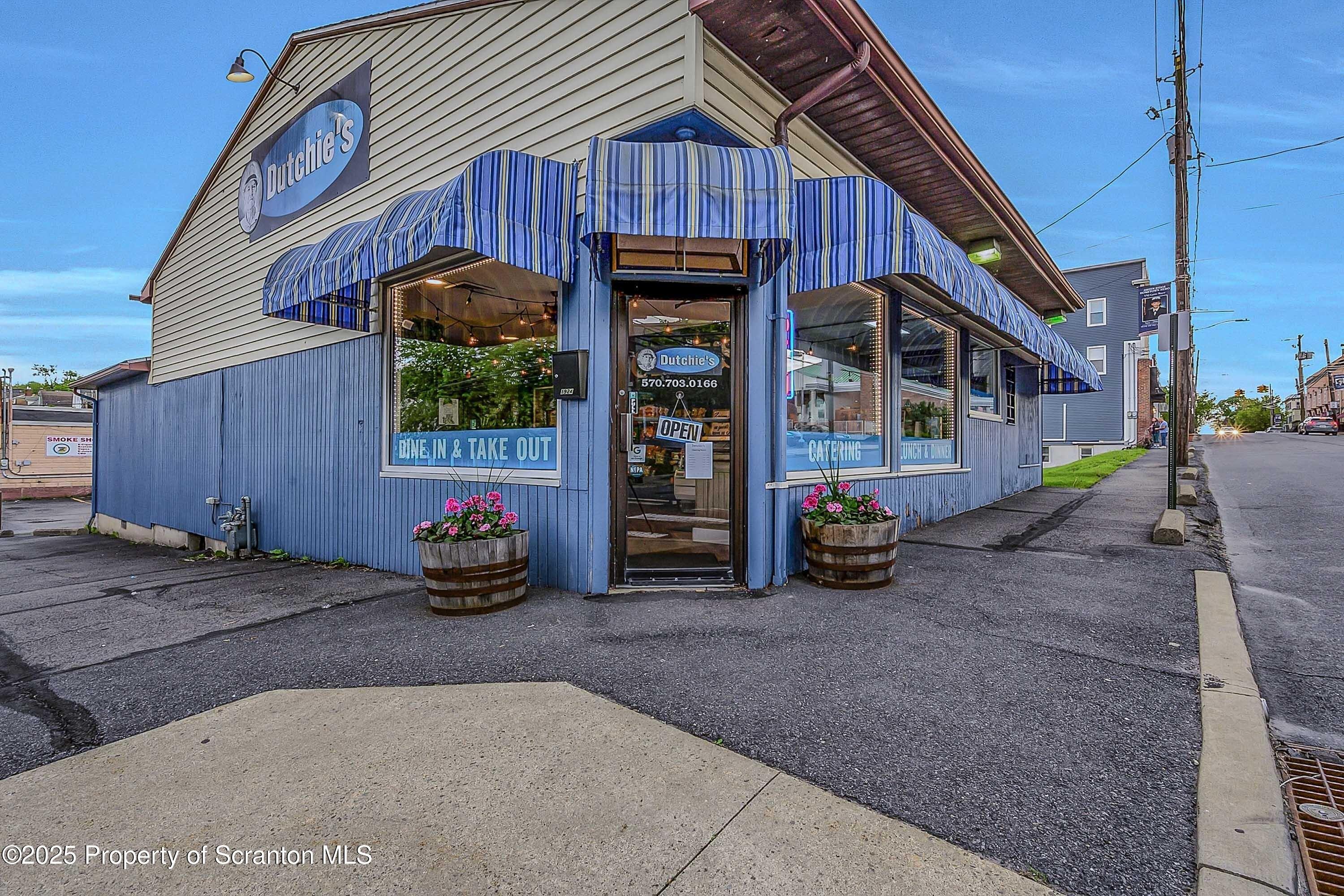 Property Image for 1924 Sanderson Avenue