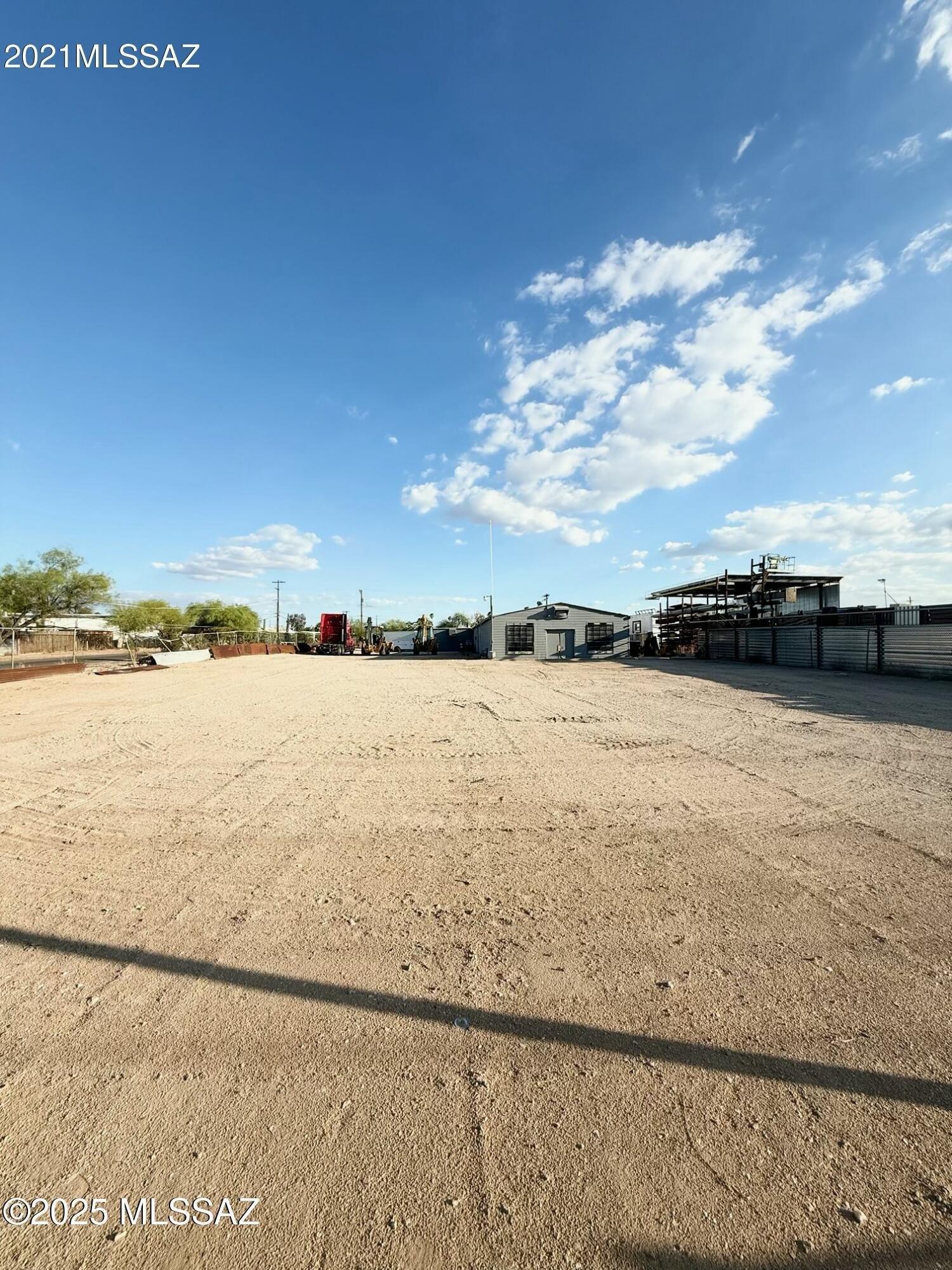 Property Image for 3550 E Drexel Road