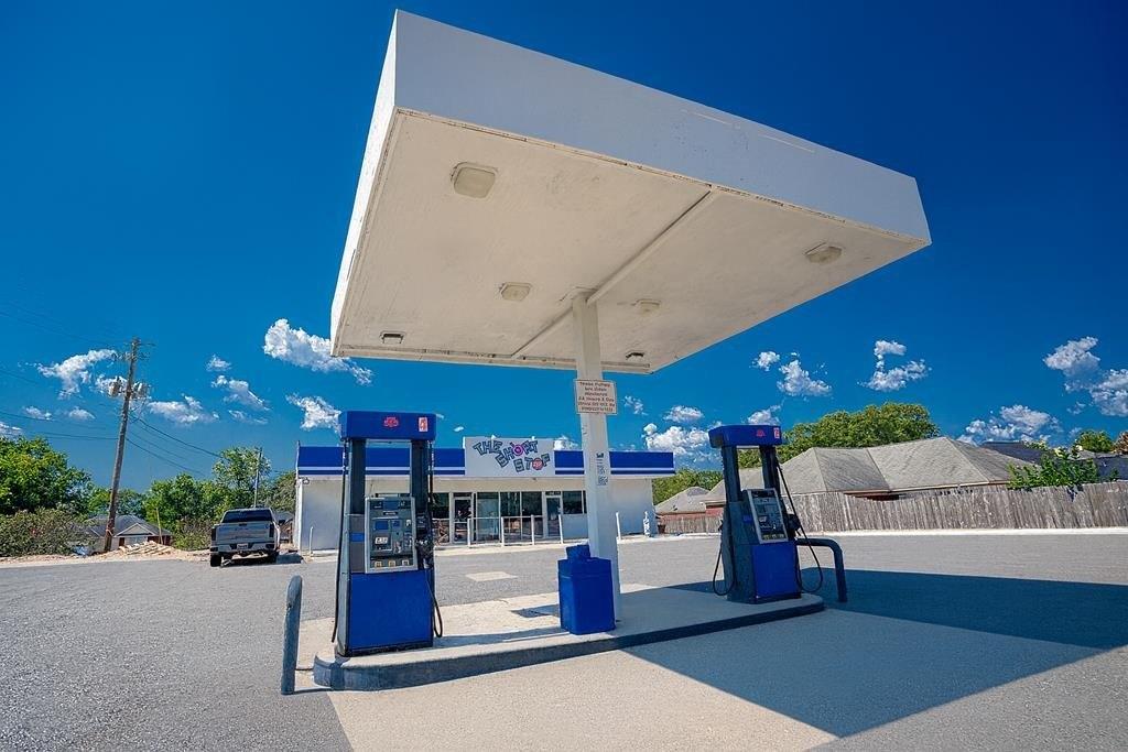 Property Image for 5005 Summerville Road