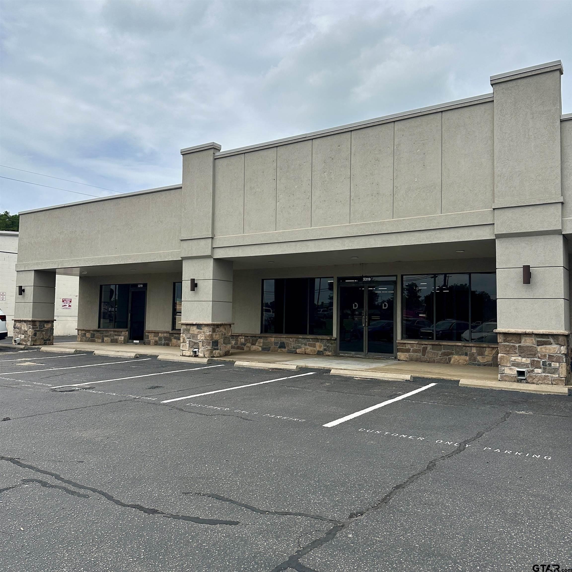 Property Image for 3219 S SW Loop 323