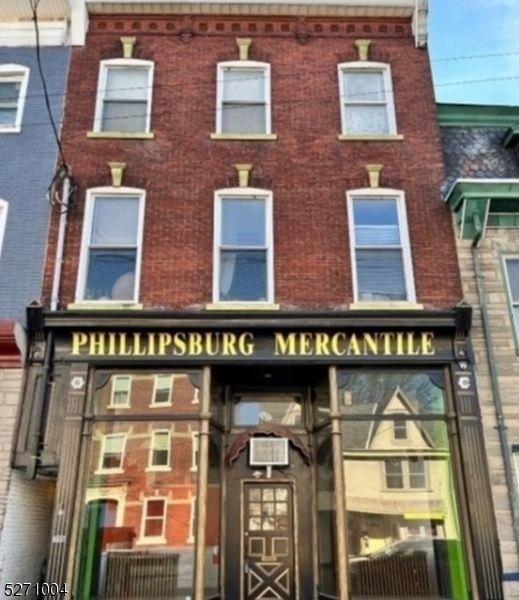 Property Image for 396 S Main St