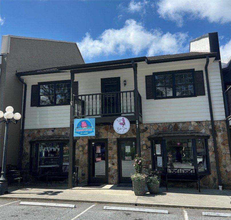Property Image for 173 Main Street