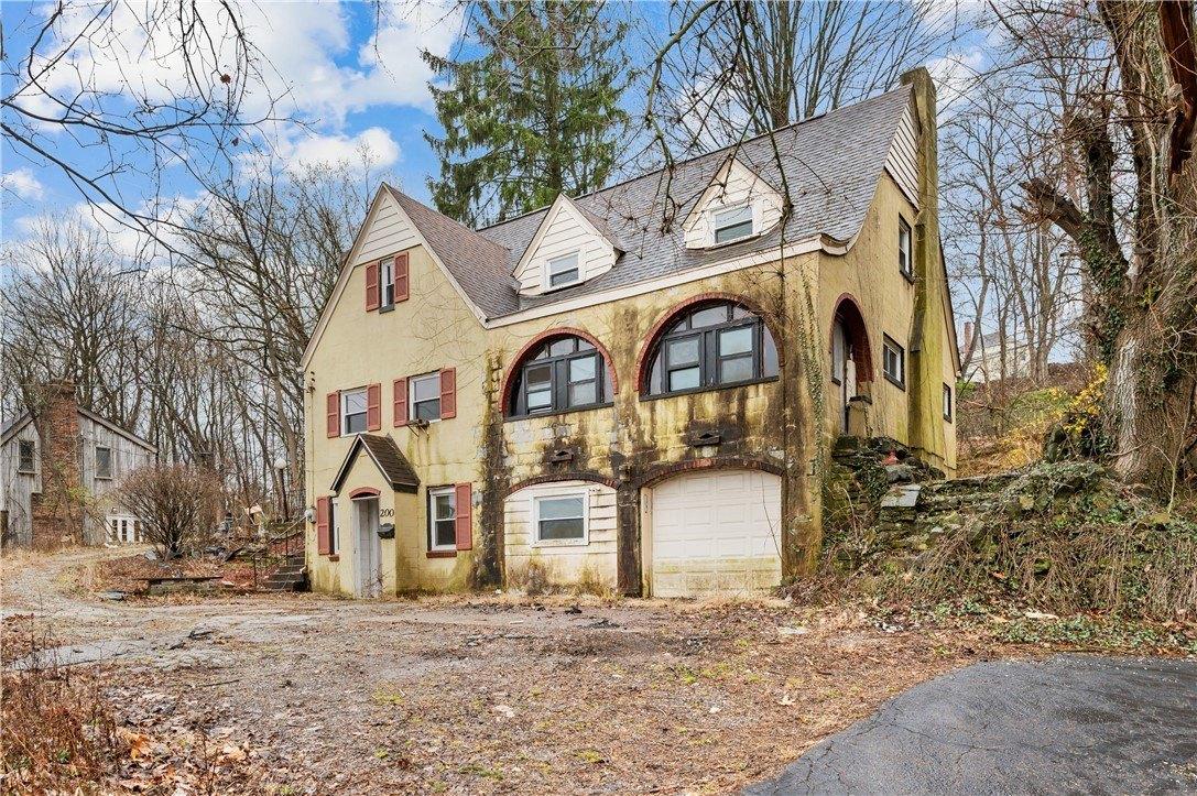 Property Image for 200 clairton blvd