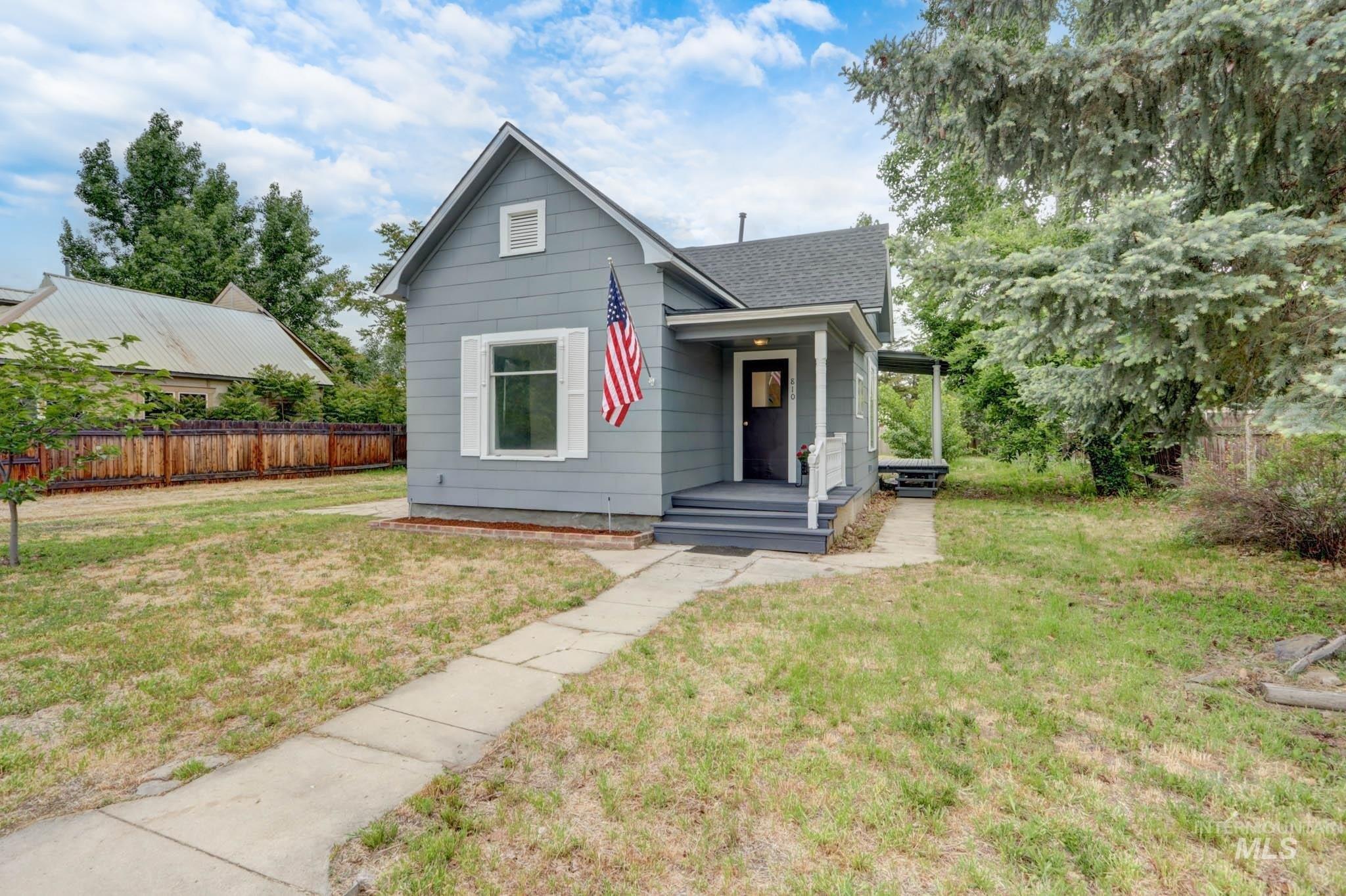Property Image for 810 S Washington Ave