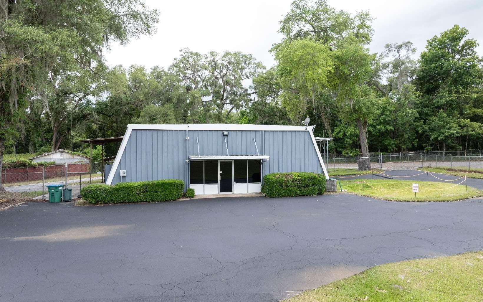 Property Image for 2832 Sw Main Blvd