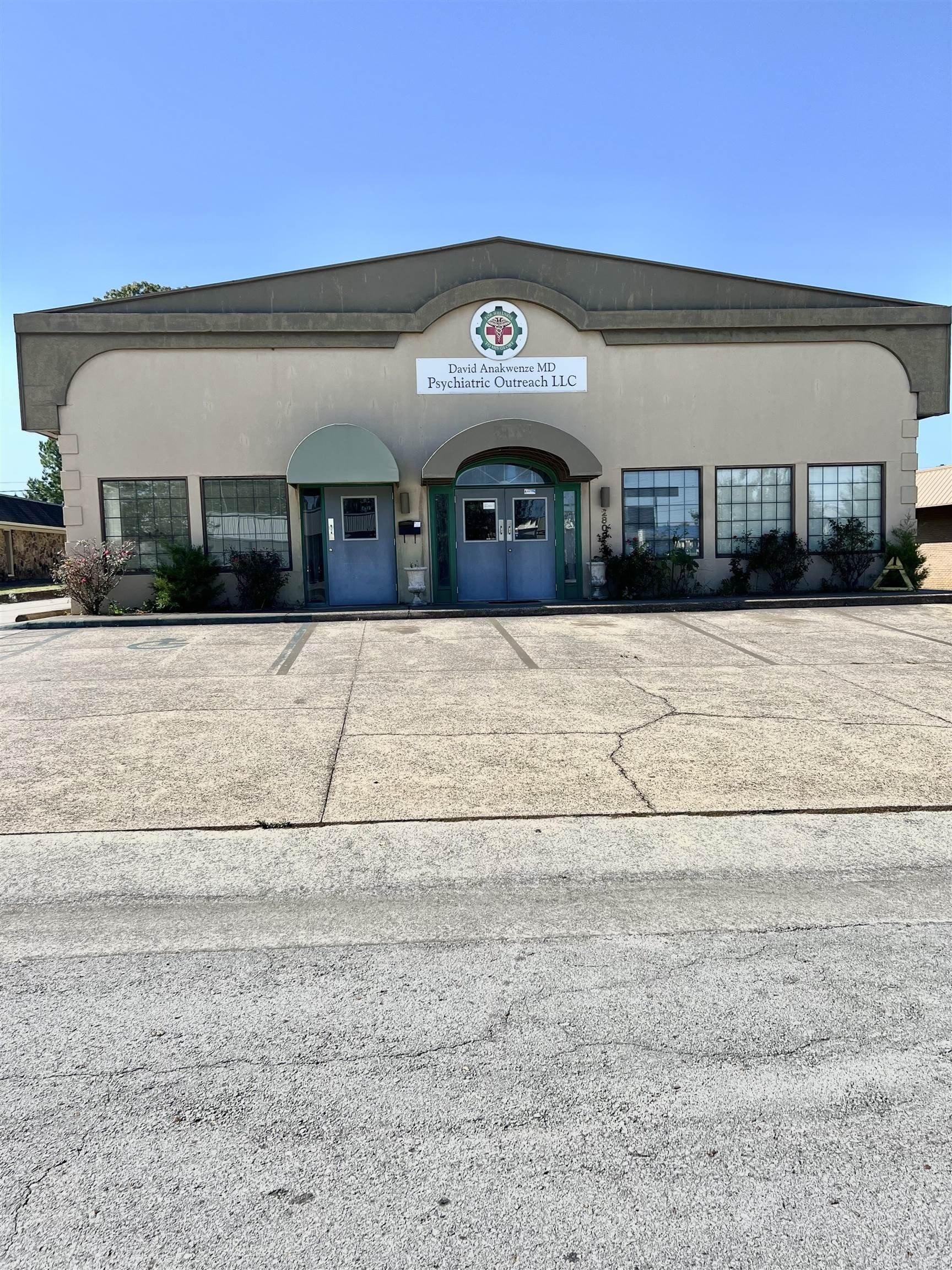 Property Image for 2809 W Mall Dr