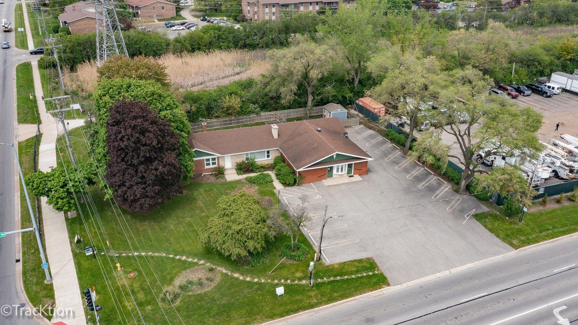 Property Image for 565 E Saint Charles Road