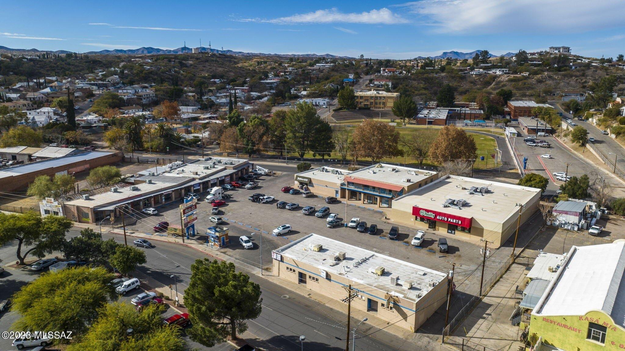 Property Image for 441 N Grand Avenue