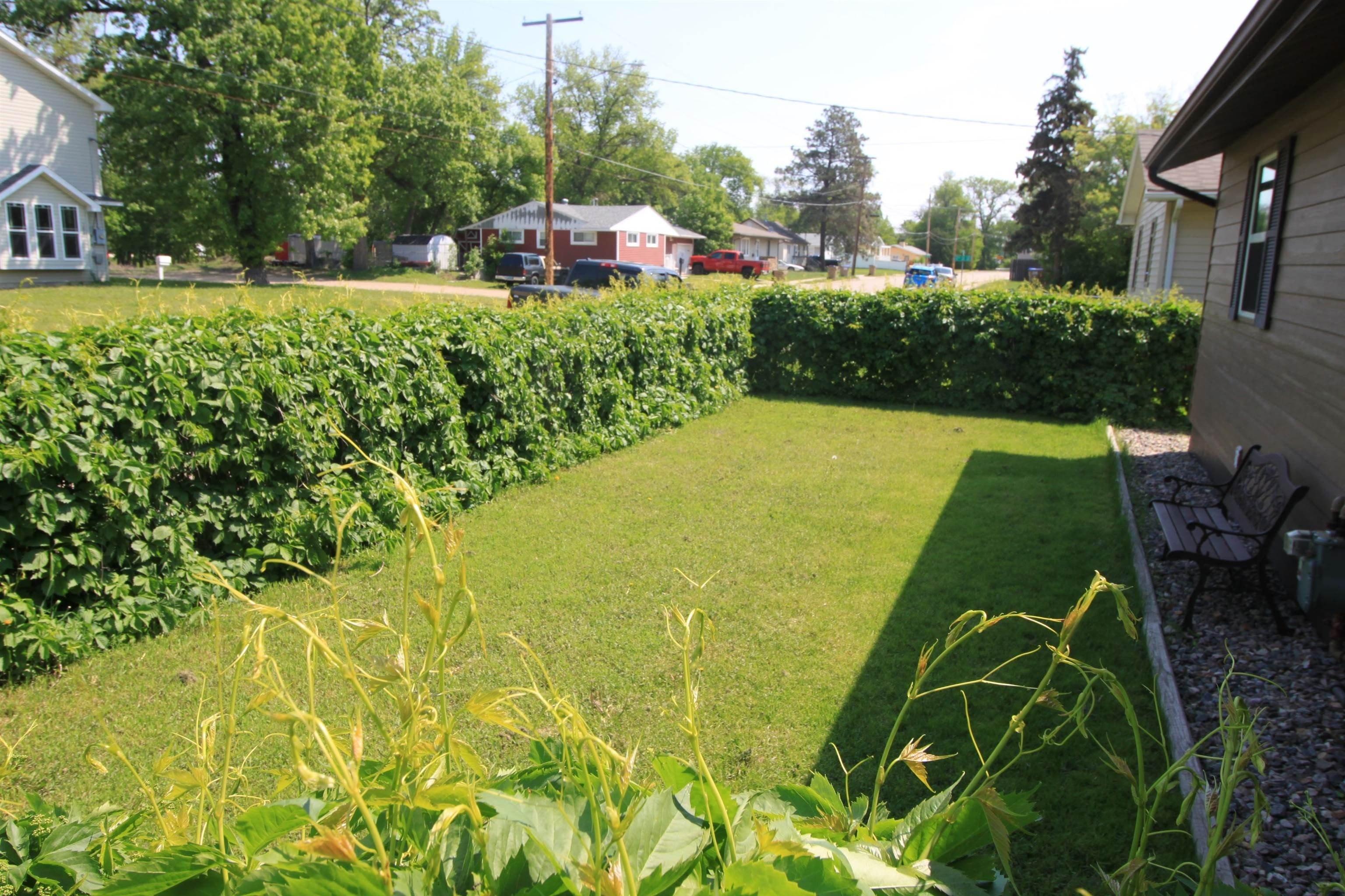 1616 1st Ave, Minot, ND 58701 MLS 240929 CENTURY 21