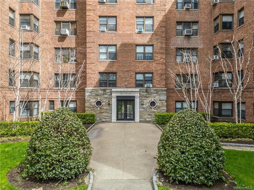 Property Image for 485 E Lincoln Avenue 215