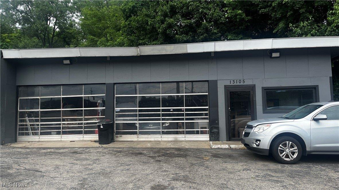 Property Image for 13105 Broadway Avenue